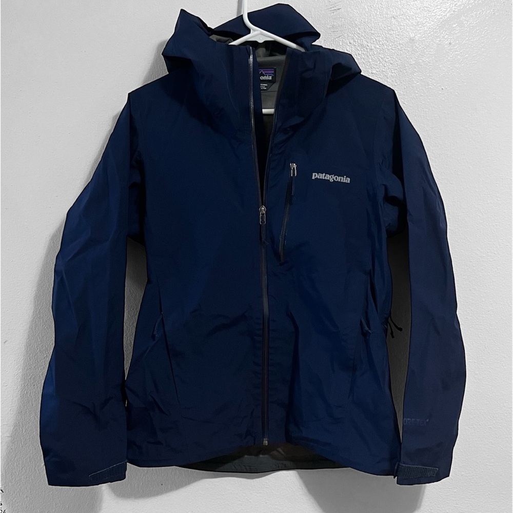 Patagonia Calcite Gore-Tex Navy Hooded Jacket Womens Size Small
